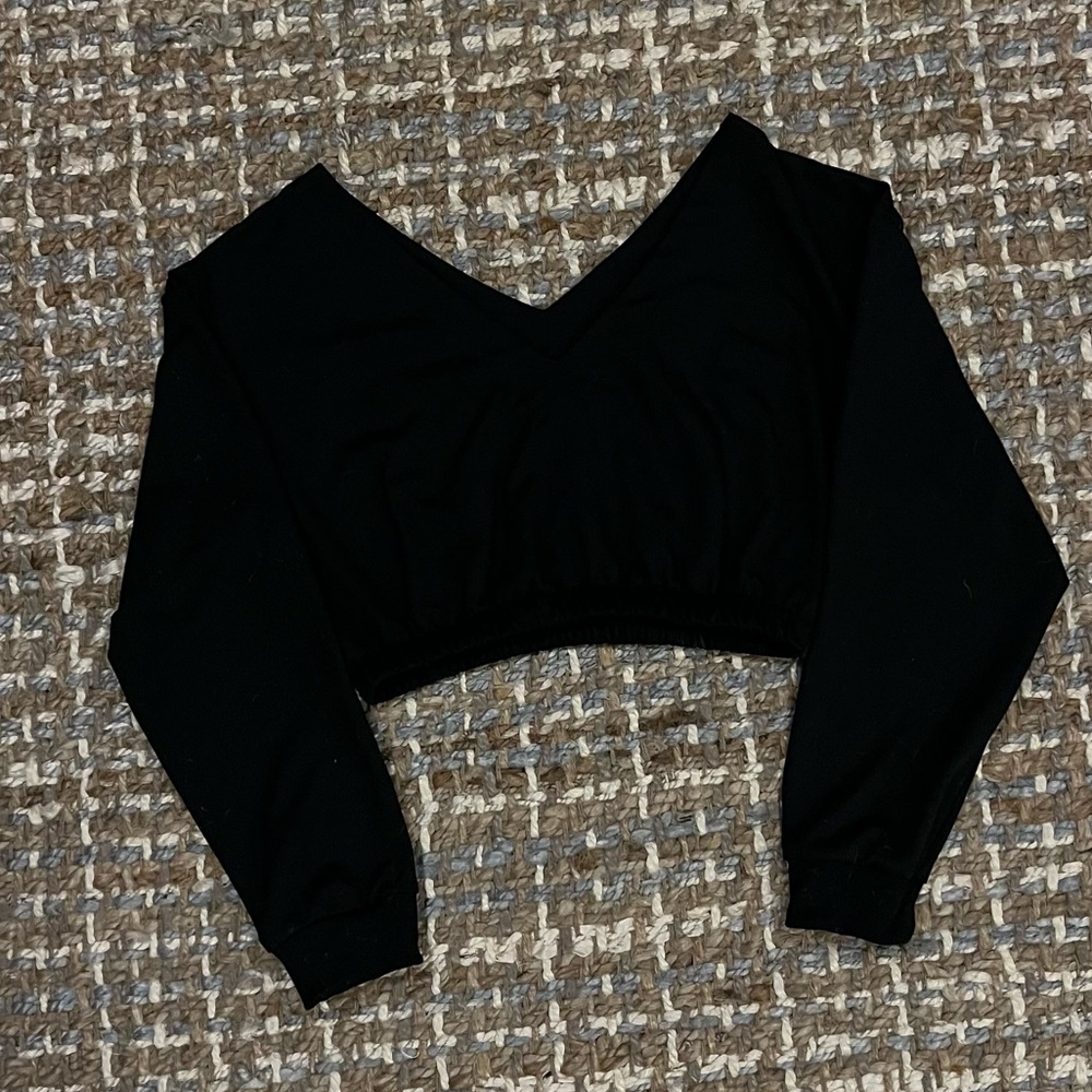 Black SHEIN cropped shirt. Size medium, same on front and back.